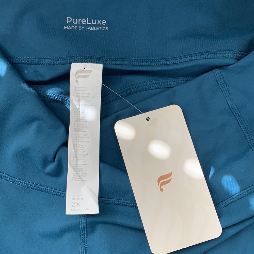 NWT Fabletics PureLuxe Oasis High Waisted Teal Pocket Legging Size 2X - Picture 4 of 6